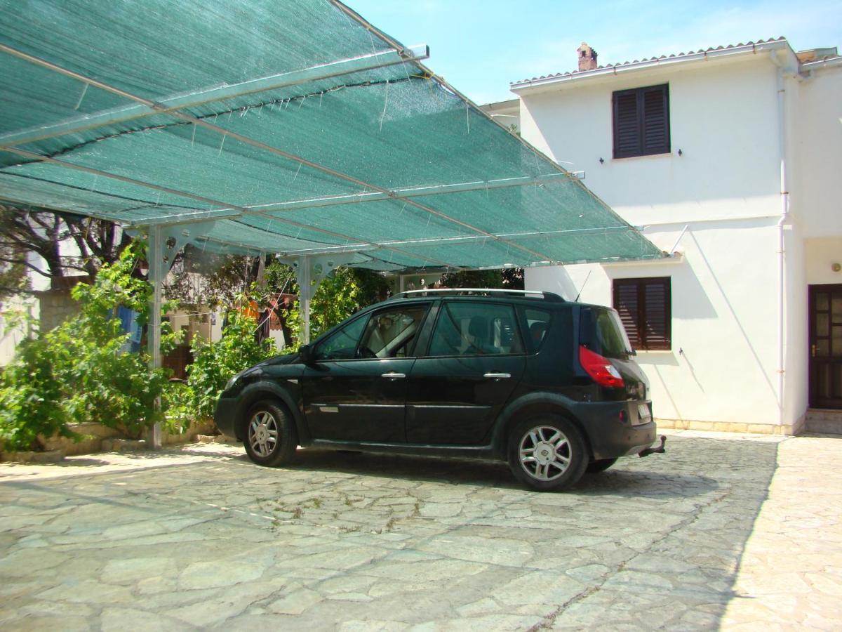 פג Apartments And Rooms With Parking Space Pag - 13060 מראה חיצוני תמונה