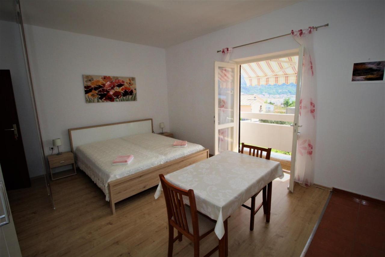 פג Apartments And Rooms With Parking Space Pag - 13060 מראה חיצוני תמונה
