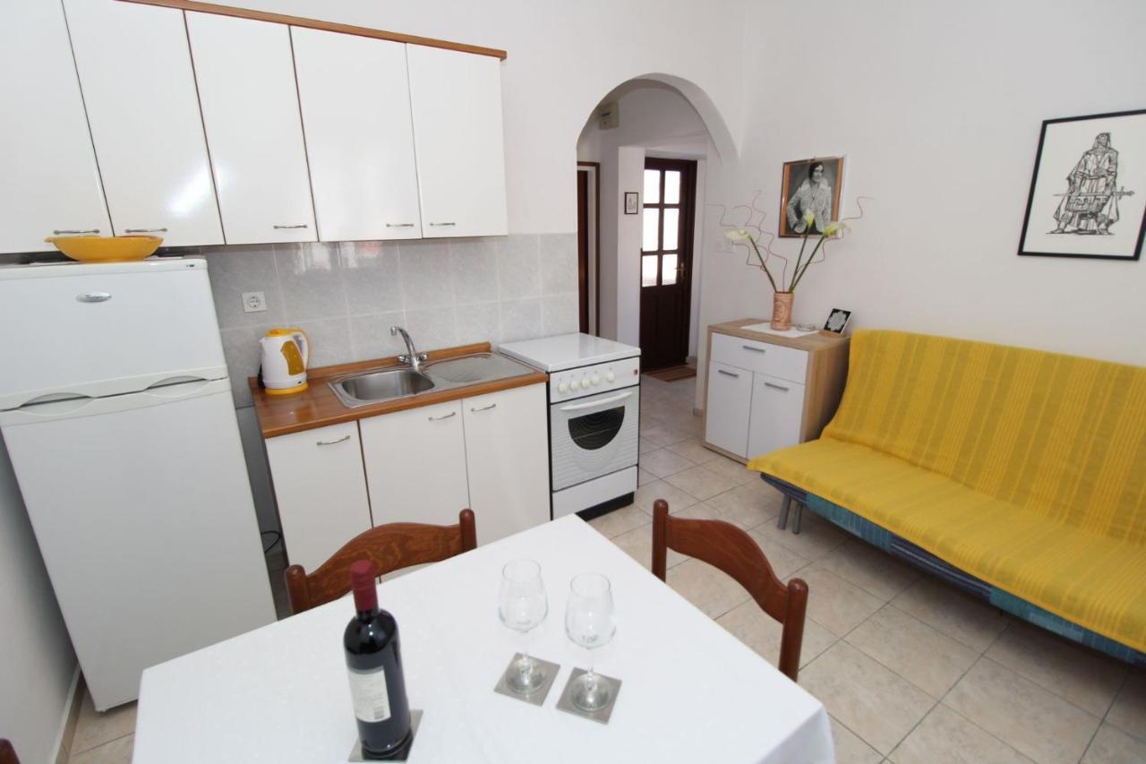פג Apartments And Rooms With Parking Space Pag - 13060 מראה חיצוני תמונה