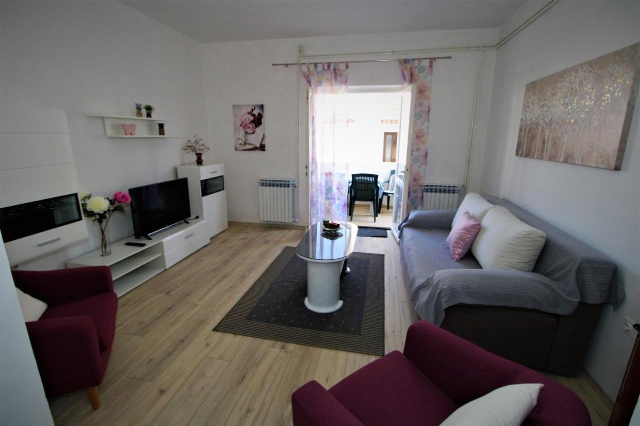 פג Apartments And Rooms With Parking Space Pag - 13060 מראה חיצוני תמונה