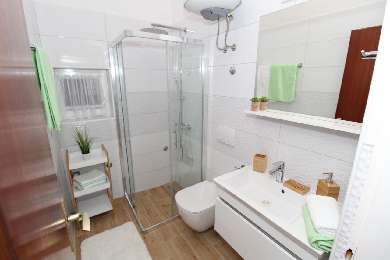 פג Apartments And Rooms With Parking Space Pag - 13060 מראה חיצוני תמונה